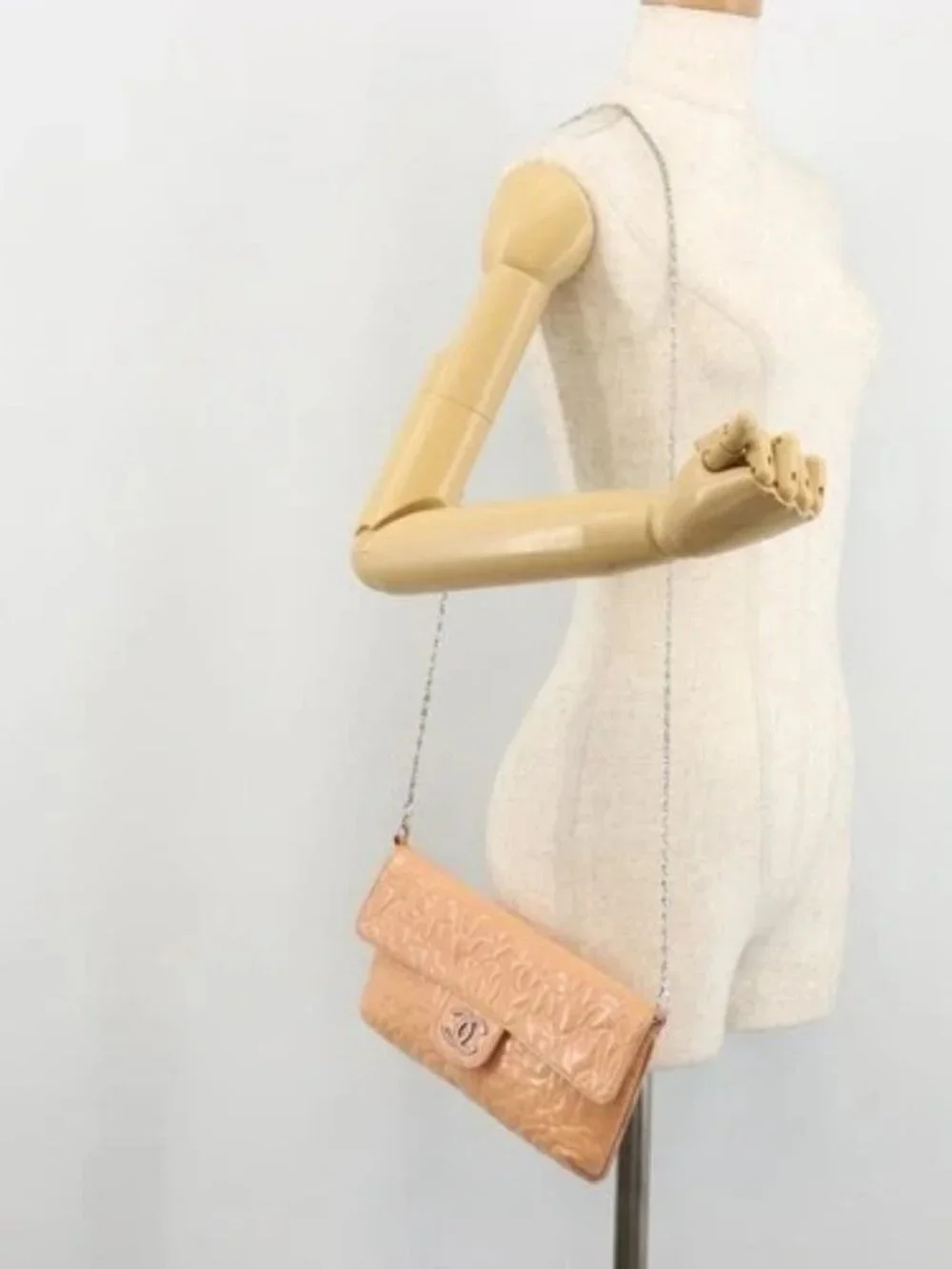 CHANEL Chain Shoulder Bag Patent Leather Pink Silver CC Auth bs34632A